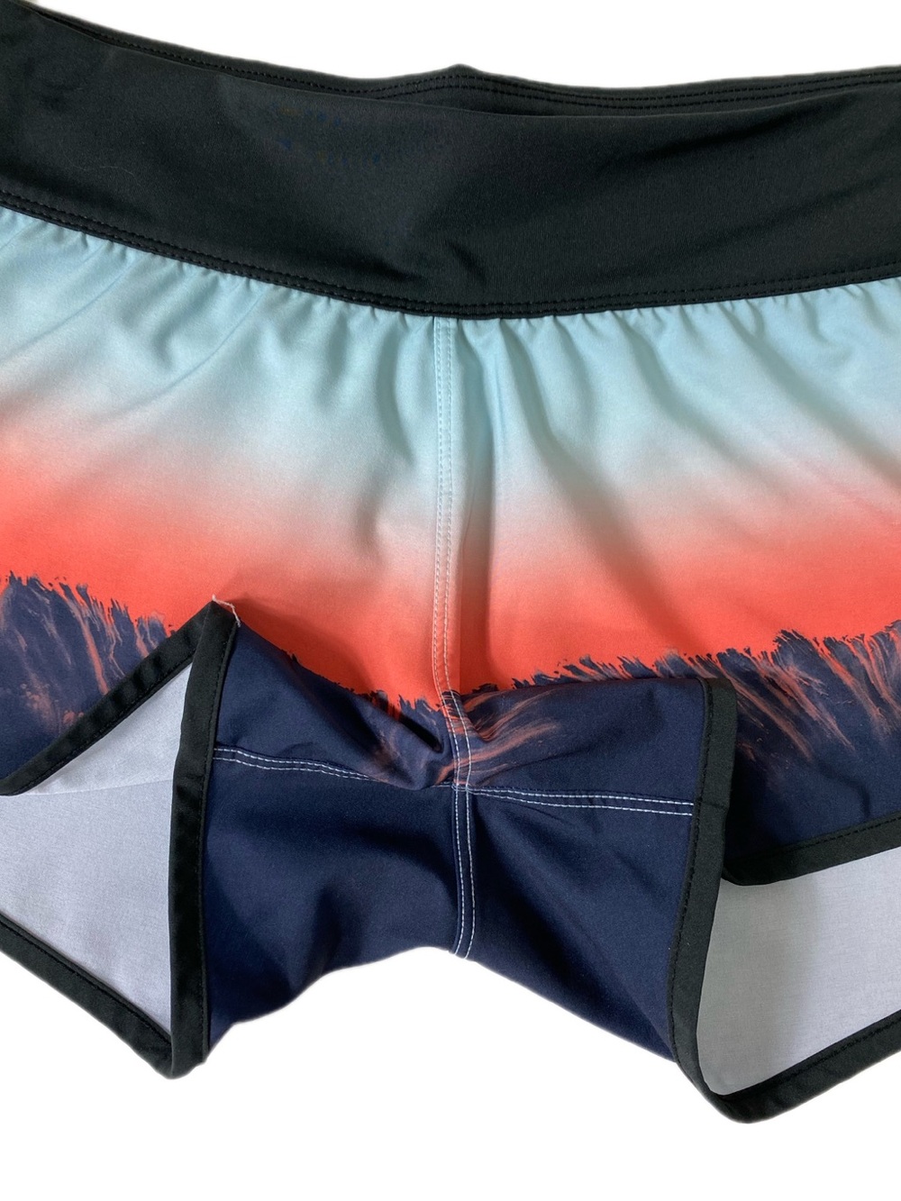 Hurley Women’s Board Shorts Size Large Sunset Ombre Swim Tropical Sunset Shorts - Picture 4 of 11